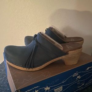 Dansko: Euro 9 blue suede. Excellent condition.